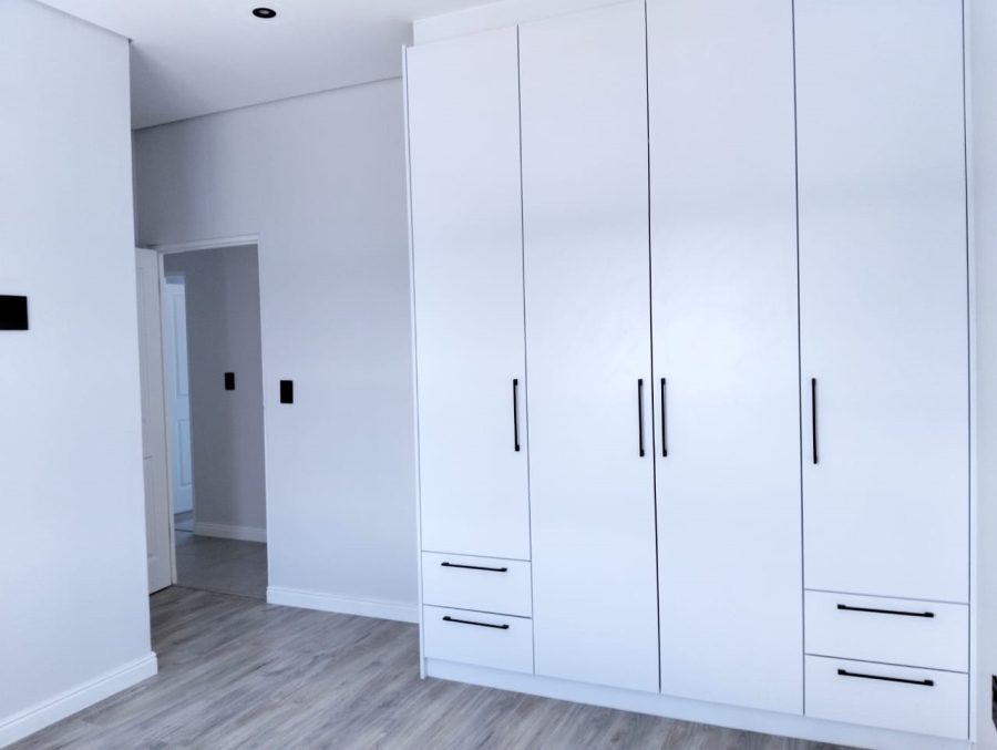 4 Bedroom Property for Sale in Sandown Western Cape